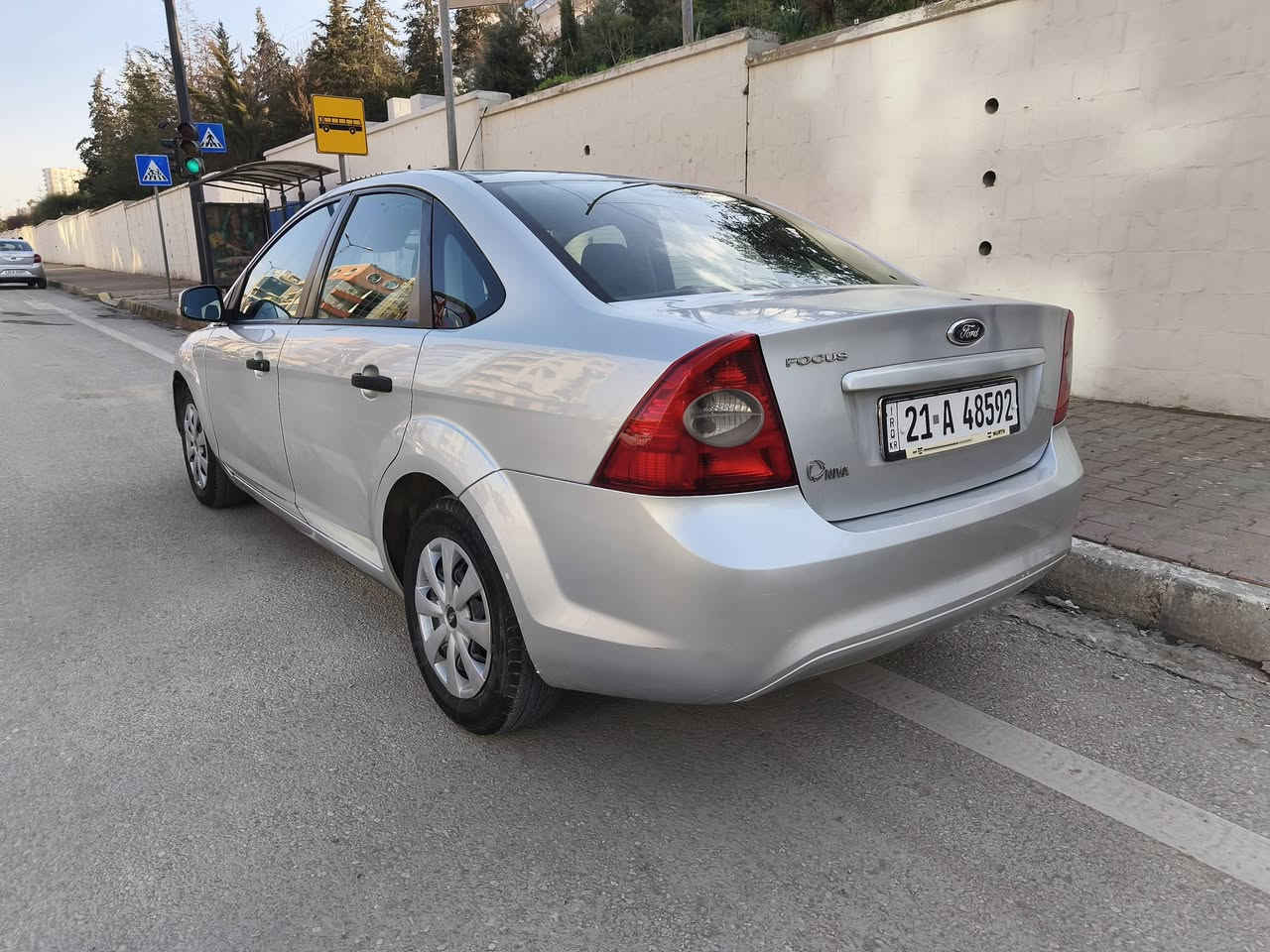 Ford focus 2011 niva
فۆکەس ٢٠١١ نیڤا خلیجی ، ئۆتۆماتیک,سەنەوی تا ٢٠٢٩ تازەیە  
تەنها یەک پارچەی بۆیاخە , ساردی هەیە ٫ سەیارەی مەعرەز نیە٫ بێ مەسروف هەمووی بەشەرت 
نرخ : ٦٥ گەڵا
شوێن :سلێمانی 
ژم: ***********
