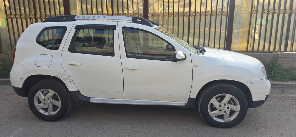 السلام عليكم 

رينو داستر فرنسي موديل 2018 استلام شركة لون ابيض
ماشية ٨٢ الف
 
محرك 2000 دوش المرغوب

گيرها ATF
شاشة لمس بلادي مال رينو
رقم بغداد 

السعر 95
تحويل ثاني يوم 
المكان / بغداد - حي العامل او المنصور
***********
