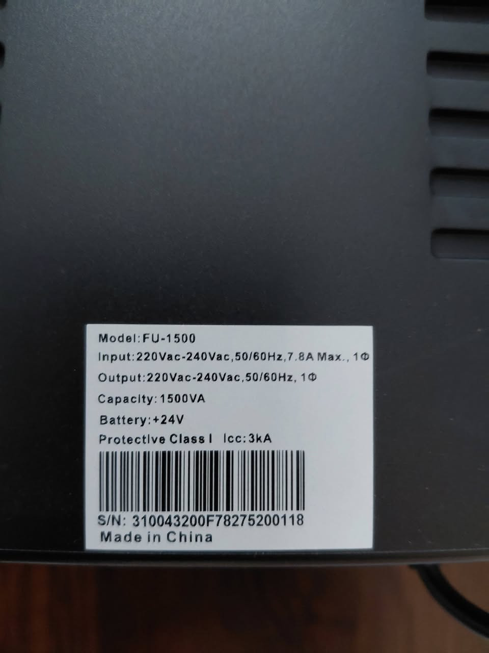 بكج PS4 سليم (1 تيرا) نظافة 90% + UPS فانتوم 1500VA (شبه جديد) - الفحص والاستلام مباشر
للبيع منظومة ألعاب متكاملة وحماية كهرباء، استخدام شخصي ومحافظ جداً:

​الجهاز: بلايستيشن 4 سليم (PS4 Slim) سعة 1000 جيجابايت (1 تيرا).

​الحالة: الجهاز نظيف جداً بنسبة 90%، لم يُفتح للصيانة أبداً، ويعمل بامتياز.

​النظام: تحديث أصلي (إصدار 13.50) رسمي يدعم الأونلاين وخدمات سوني.

​الملحقات: كارتونة (بلي + UPS) مع كافة الكابلات (الكهرباء + HDMI).

​اليدات: عدد 2 (واحدة أصلية 100% بحالة ممتازة + واحدة تجاري تعمل بكفاءة).

​جهاز الـ UPS: ماركة Fantom بقدرة 1500VA (مستخدم أيام قليلة فقط وبحالته الجديدة، يحمي الجهاز من انقطاع وتذبذب الكهرباء).

​شرط البيع:
يرجى من المشتري الكريم المجيء لفحص الجهاز فحصاً كاملاً ودقيقاً للتأكد من كل شيء قبل الشراء. بعد إتمام عملية البيع، لا يمكن إرجاع الجهاز أو الـ UPS لأي سبب كان (البيع نهائي بعد الفحص المباشر).

​السعر النهائي للبكج كامل: 300 ألف دينار (قفل).
​المكان: [جسر ديالى الجديد/ الكرغولية]


**إذا كنت صاحب هذا الإعلان وتريد حذفه لأي سبب، رجاءا أرسل رسالة إلى الدعم الفني**