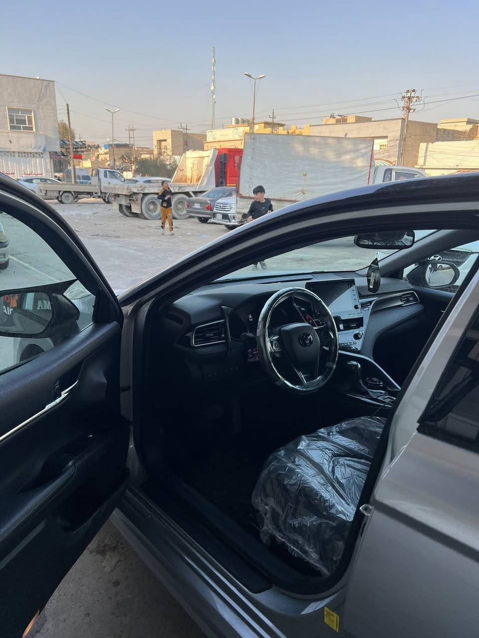 كامري 2022 xse بجم كبس
فول تو كلر بدون فتحه فقط ماشيه 33 ميل

الضرر قطعه فقط 

***********

مكان السياره موصل
