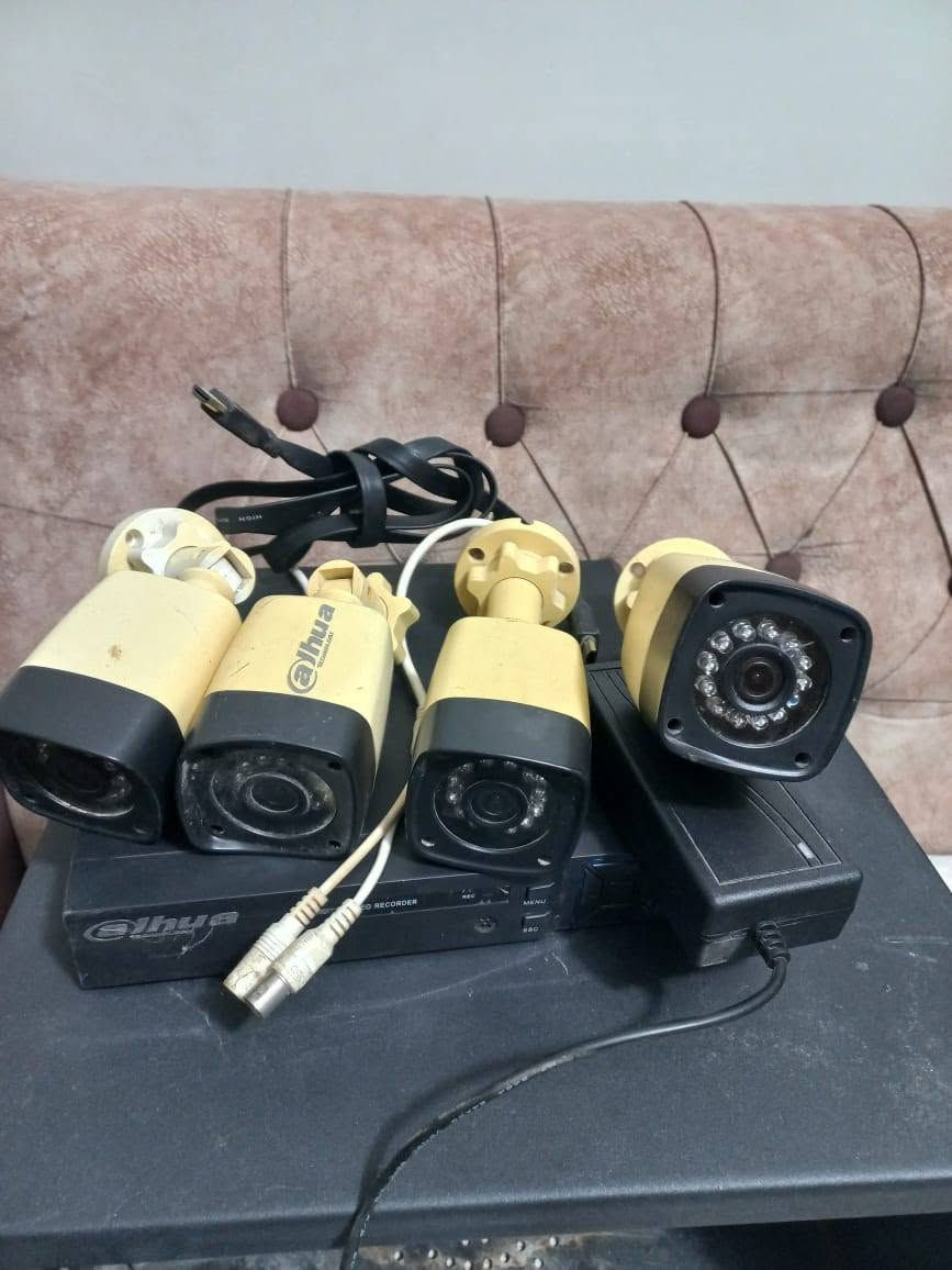 السلام عليكم عندي هاي كامرات للبيع عنوان محافظة بغداد موصلات شرطة


**إذا كنت صاحب هذا الإعلان وتريد حذفه لأي سبب، رجاءا أرسل رسالة إلى الدعم الفني**