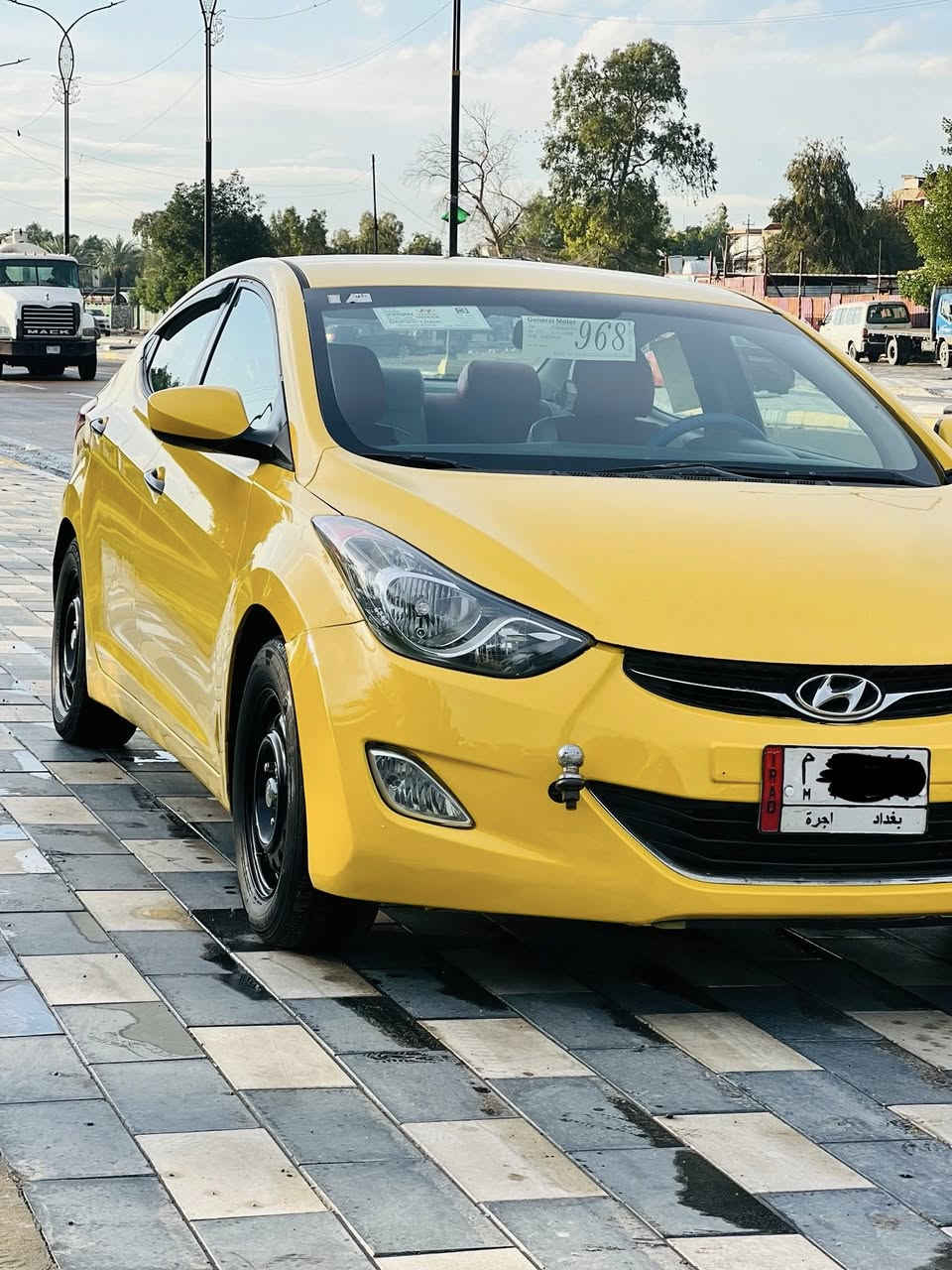 السلام عليكم النترا موديل 2012 مشروع وطني بغداد تحويل ثاني يوم مصفره هئية وغرامة مكينه 1800 دوش 
بيهة البنيد سرقه وقبق الجنطه السيارة جاهزة كبل للشارع وبدون دواخل مدوشمة تخم تاير صدر جديد داخل عسلي السعر 88 وبيه مجال بسيط عنواني بغداد
***********
وبي وتساب
