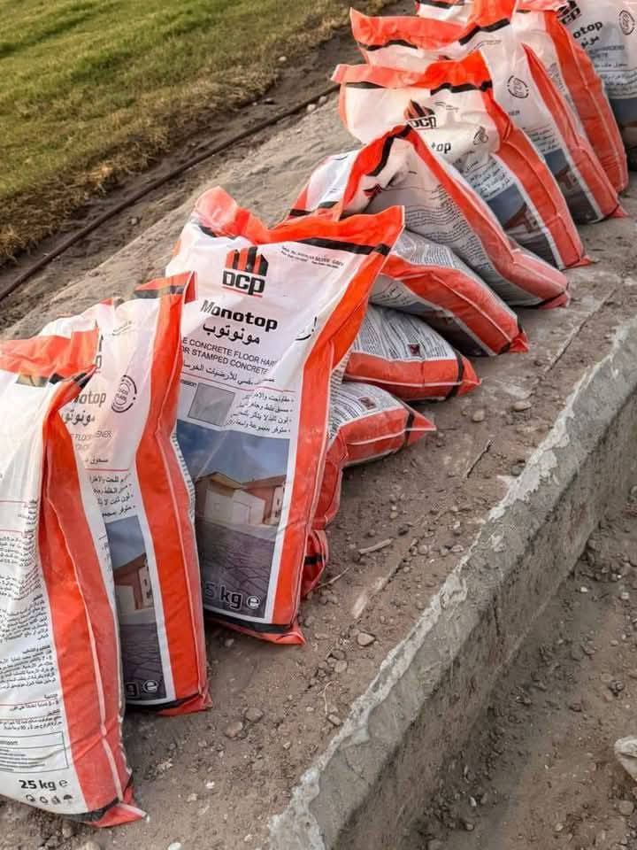 السلام عليكم...نعمل ديكورات ارضيه والصب العادي في كل محافظات العراق يتوفر جميع الالوان والديكورات نعمل درجه اولى وبشرط من كراجات.. ومنتجعات.. وحدائق...وشقق سكنية... ومداخل..وارصفه..وجميع الصب..
المواد
اللون مونوتوب من شركة دي سي بي الاصلي المتعارف عليها اربيل في كل أفرع محافظات العراق للاستفسار الاتصال***********
***********
