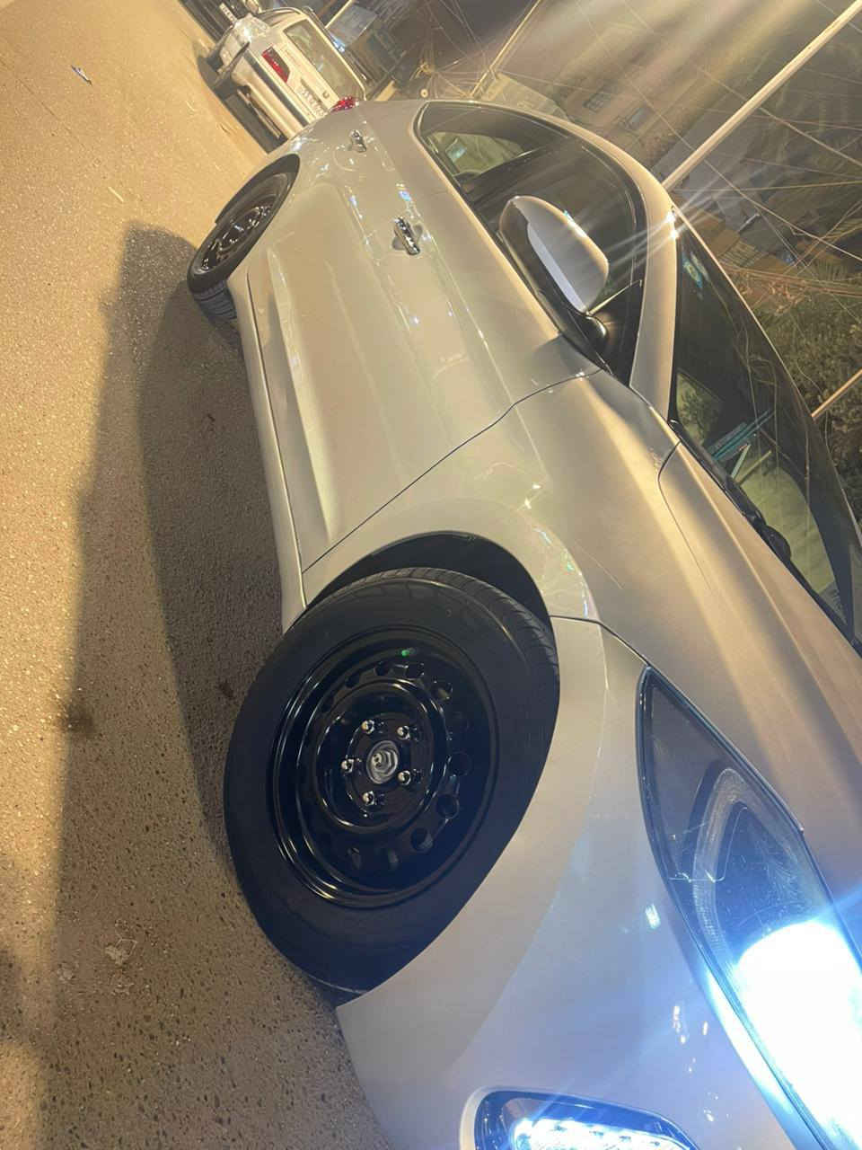 النترا 18 امريكي قطعا وحدة صبغ ودوسات سيارة جاهزة مال جناي كلشي متصرف عليهة 
شاشه كار بلاي اصل 
تحكمات + رادار جانبي +اي بي اس

٣ وضعيات قيادة ايكو سبورت عادي 

مكينه 2000 دوش كير اي تي  رقم بغداد باسمي 

مكان بغداد الاسكان المنصور. *********** سعر 125
