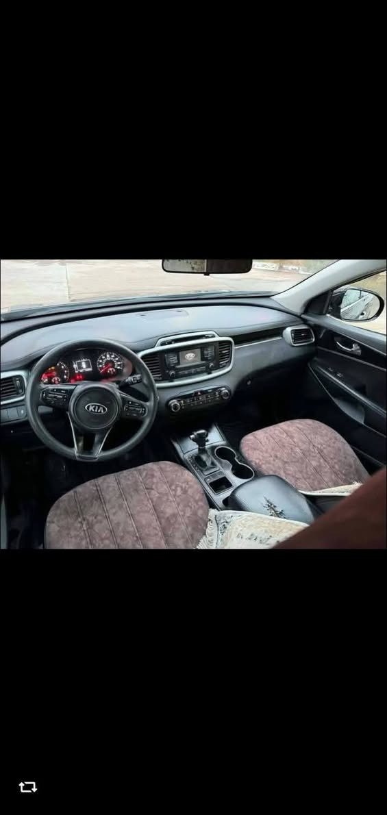 السلام عليكم
للبيع كيا سورنتو موديل، 2017 محرك gdi خمسه راكب السعر 140 وبيه مجال 
باقي التفاصيل عل رقم 
واتساب فقط ***********
العنوان صلاح الدين بيجي 
ترهم مراوس بسورنتو 14
