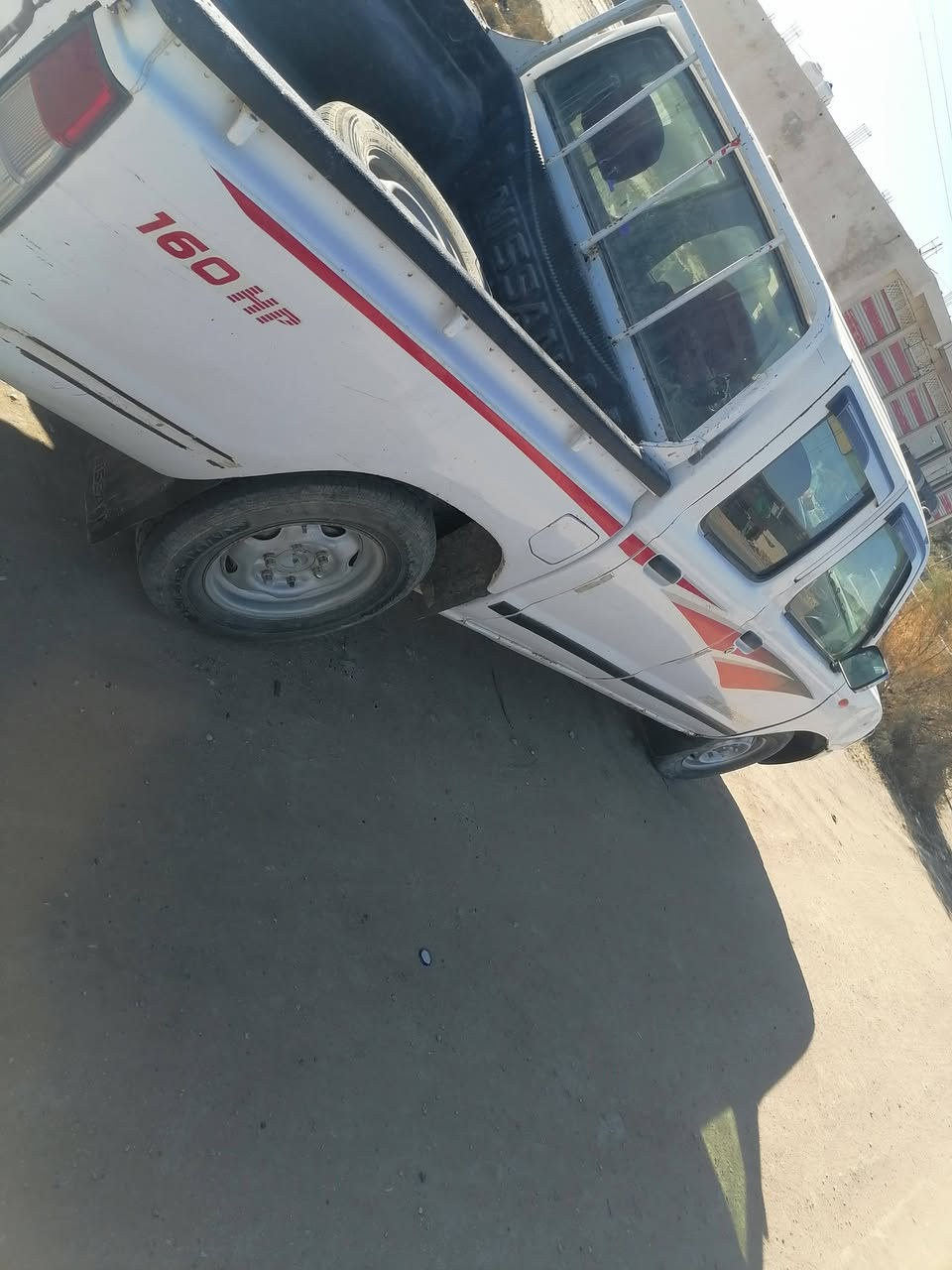 السلام عليكم بيكم نيسان موديل ٢٠١٤ سياره مكينه جديده سنويه جديده سعر ١٠٠ ورقة به مجال رقم تلفون *********** بيع مستعجل
