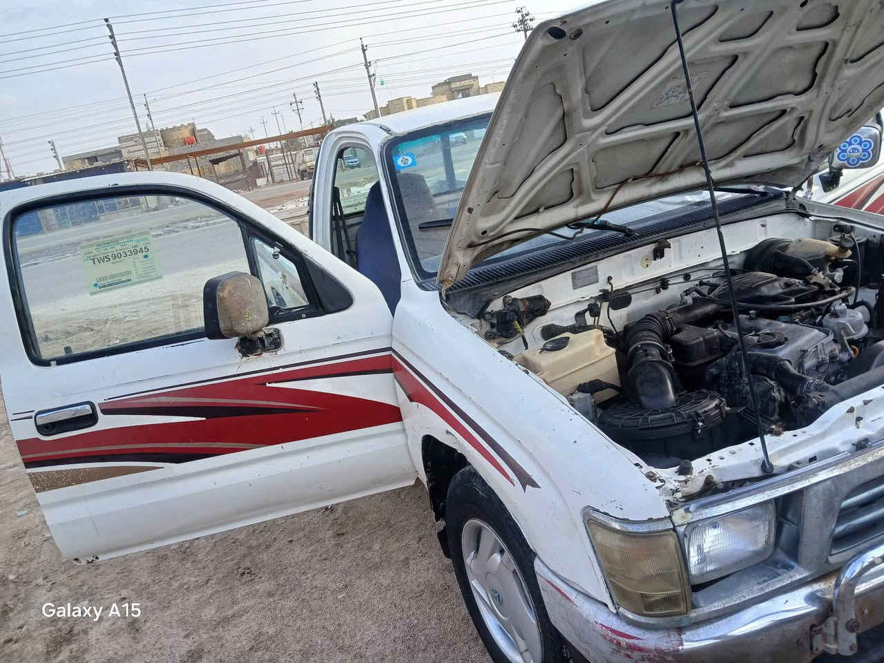 السلام عليكم 
جمره 2001
سعر 65
سنويا جديد رقم واسط 
سنوية بسمي 
سياره  حلوا جاهزه  مكينه كير  صدر دواخل 
بلاد ×××شاصي مكفول كشرته بلاد 
مكان البصره القرنه 
***********
