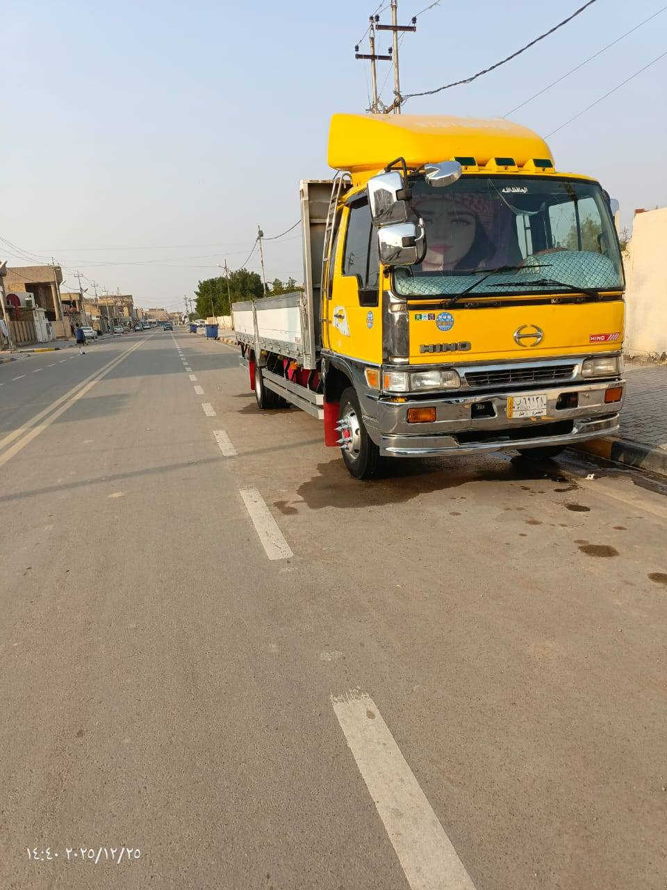 سلام عليكم سياره هينو طيرة ستة وربع بلادي مكينة 80عادي مجموعة انكر سيارة جاهزة مكان كوت الشهدا تلفون ***********
