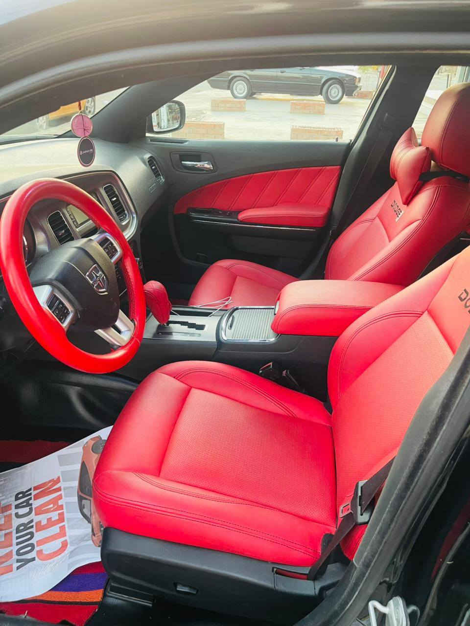 سلام عليكم للبيع
جارجار موديل 2012  لون أسود رقم سليمانية جديد 
حادثه بس قبق جنطة امبدل بلادي فقط 
كير محرك مكفولات شرط فحص و صونار 
سعر ١٤٥ وبي مجال عنواني كركوك 
شراي يتصل  ***********
رجائن لاتجيني خاص مكلف بنشر
