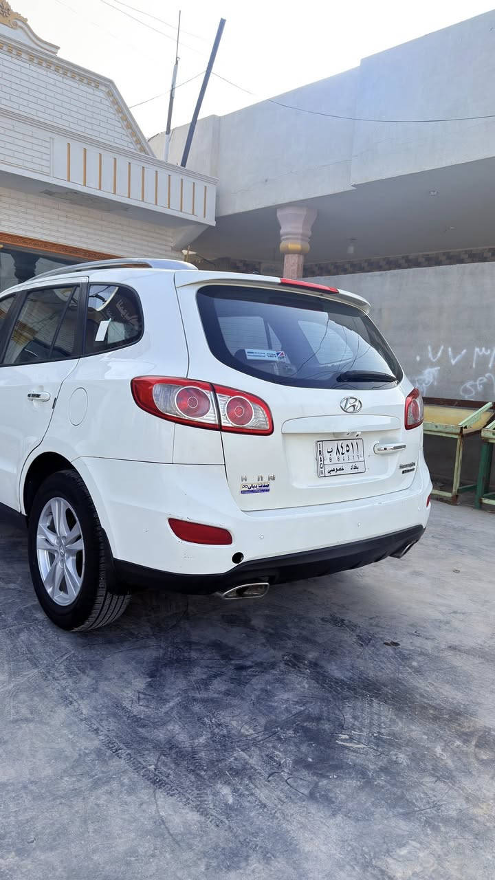 سنتتافي 2011 خليجي محرك 6 سلندر 7 راكب 3 قطع تبريد فتحة بصمة كشن تحكم السيارة ما ناقصها شي بيها طخة بسيطة بالجنطة سونارها موجود رقمها بغداد بأسمي تحويل ثاني يوم مكانها ديالى سعرها 165$ وبيها مجال 
***********
