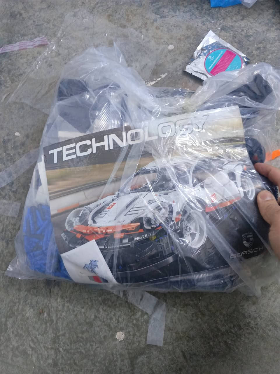 عندي ليكو 12 قطع سعر جمله ابيع
ره قم موبايل ***********
