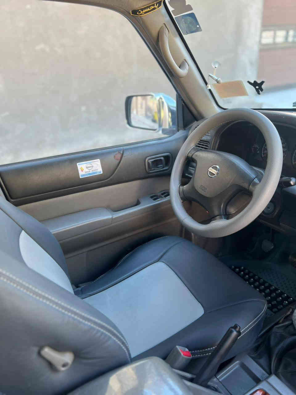 سلام عليكم للبيع نيسان باترول مديل 2002  مكفوله  من صبغ وتبديل رقم بغداد الدولي بسمي لشراي يتصل هاذا رقمي ***********
