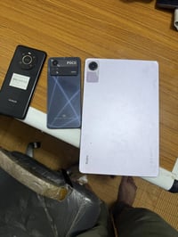 ثلاث أجهزه بوكو اكس فور        وهونر اكس 9.           وايباد لل علم   ...