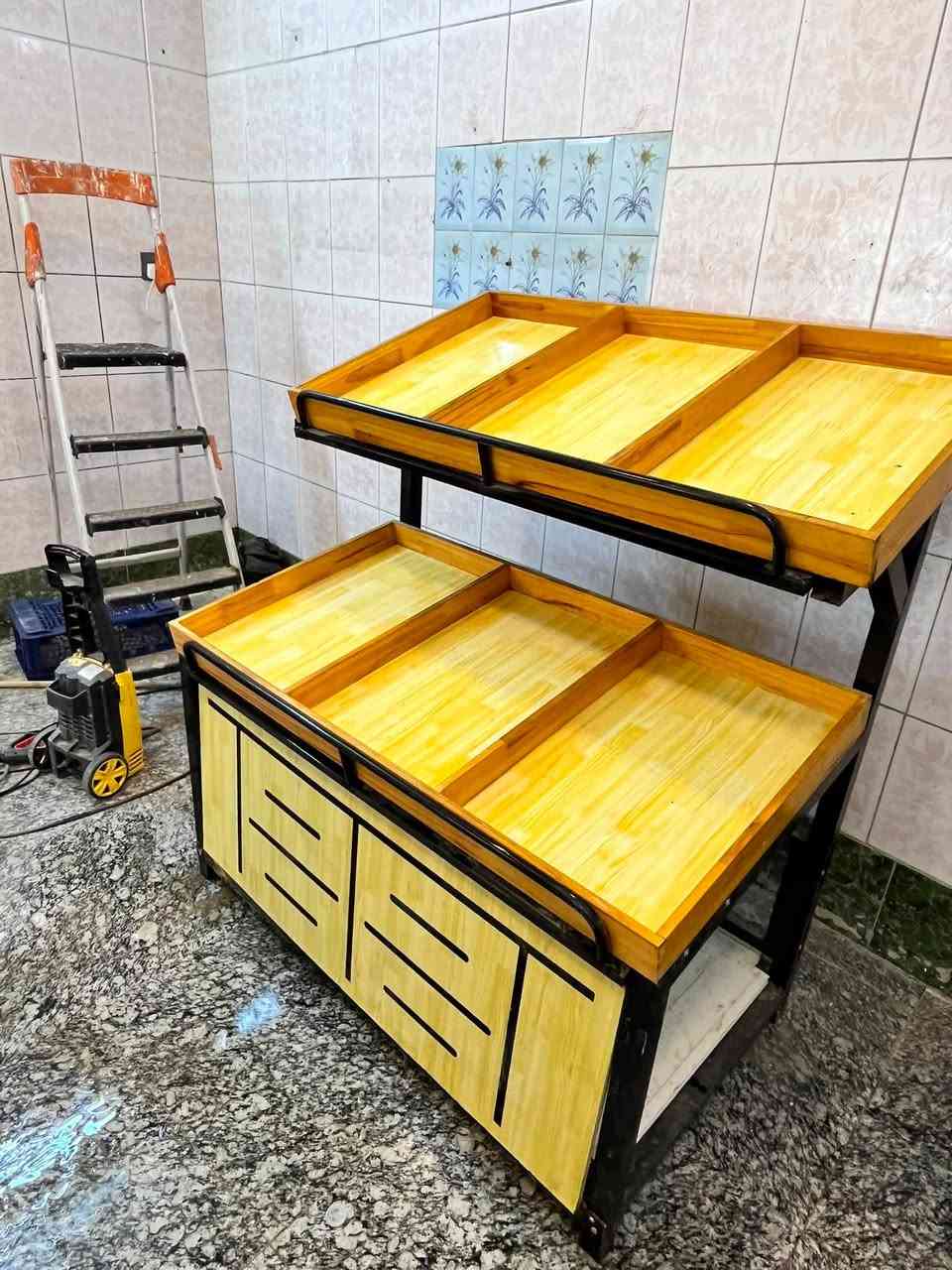 للبيع ميز مخضر الاستفسار علئ الرقم ***********
