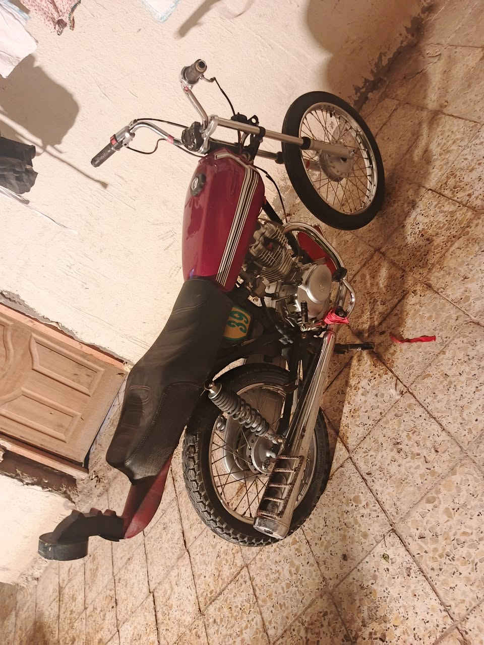 سلام عليكم دراجه للبيع نامه تعمير 24كلها حته شاصي شلامجه مكينه شلامجه برغي مامفتوح  شوفت عينك كلك مكان ناصريه مكلف بل نشر  رقم ***********تحياتي 🍒
