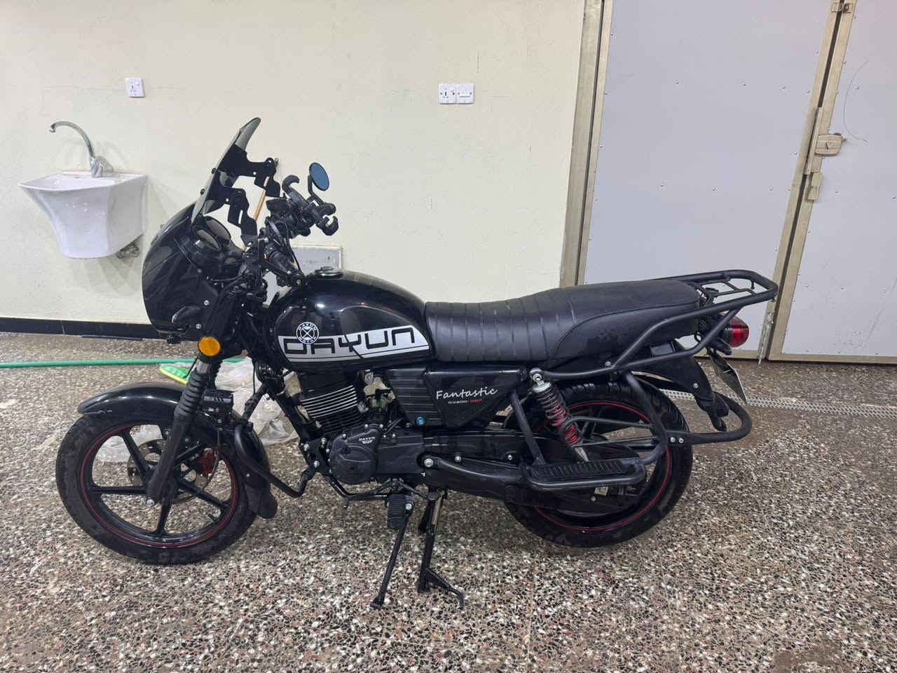 سلام عليكم دراجه تايون للبيع رقم سليمانية بسمي ماشيه 3000  شاشه كمره امامي وخالفي سعره 3200


**إذا كنت صاحب هذا الإعلان وتريد حذفه لأي سبب، رجاءا أرسل رسالة إلى الدعم الفني**