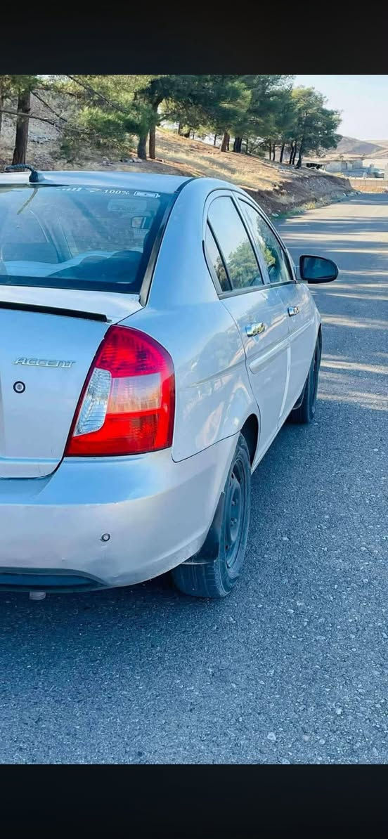 اكسيند 2008 تركي.  كلين
گير عادي.  محرك بشرت.    سنوي جديد  كحرك كبير 16.  
بيها دفتر بنزين.    فقت شويه جلح.    سيارة بسم صاحبها 

مكان/قريب كركوك. 

رقم/‭0772 943 8696
