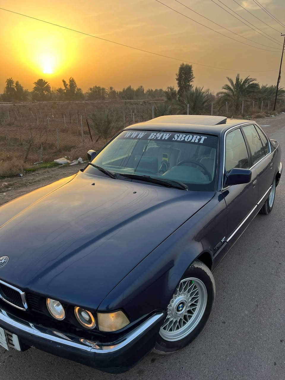 السلام عليكم
بي ام دبليو 
730
مكينه V8 وارد يابان صالها 13يوم من شديتها 
لون حبري  داخل جديد كله لبلادي مالها جديد بس لكشنات تعبانه ودوشمتهن 
داخل صاج بلادي 
سنتر لوك 
كامره خلفيه 
جام اربعه كهرباء 
تبريد قطعتين بس يحتاجله غاز عل فحص 
تايرات نص عمر 
لايت زنون كهربائيات كلها شغاله 
شاشه اندرويد مع دمام بجنطه 
رقم بغداد بسمي سنويه ساقطه عليها غرامه 100الف تحويل شوكت ميعجبك 
سعر 65
***********
