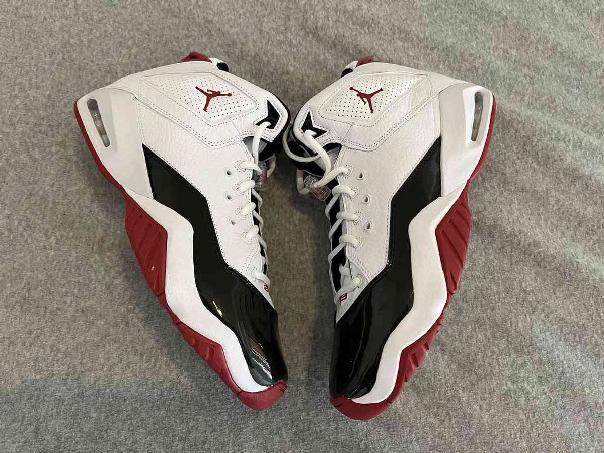 🔥 FOR SALE – Jordan B'Loyal Shoes 🔥
👟 Model: Jordan B'Loyal
📏 Size: US 7
🎨 Color: White / Black / Red
✅ Condition: Brand New (No Box)
💰 Price: 150,000 IQD
📞 WhatsApp: ***********
📩 Serious buyers only. Contact on WhatsApp.
