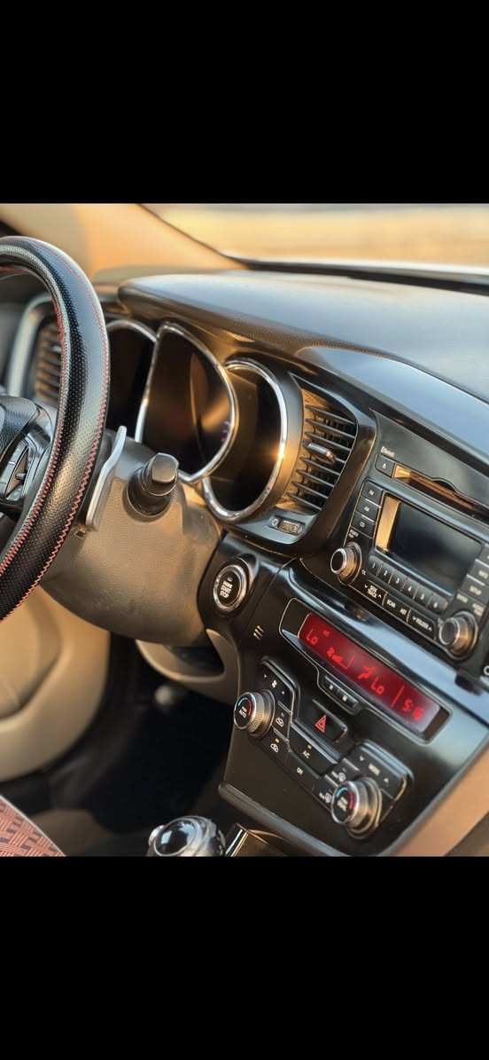 اوبتما 2012 خليجي 
مكفوله كفاله عامه من صبغ وتبديل 
رقم اربيل انكليزي باسمي 
فول مواصفات 1/1 عدا الفتحه 
♦️بصمه 
♦️تحكمات ستيرن
♦️ حساس خلفي 
♦️ اشاره بالمرايه 
♦️ مري شفط
♦️ لد امامي نهاري 
♦️بگ لايت لد 
♦️مكينه 2400 دبل گزوز 
♦️يدات نيكل 
♦️تبريد قطعتين 
♦️ويل جديد توني شادهن (بالباكيت )
وبعد هواي مواصفات
مكينه كير مكفولات اي استفسار الاتصال بالررقم 
السعر 138 وبيها مجال ( بسيط )
***********
العنوان/ ذي قار -قضاء الدواية
