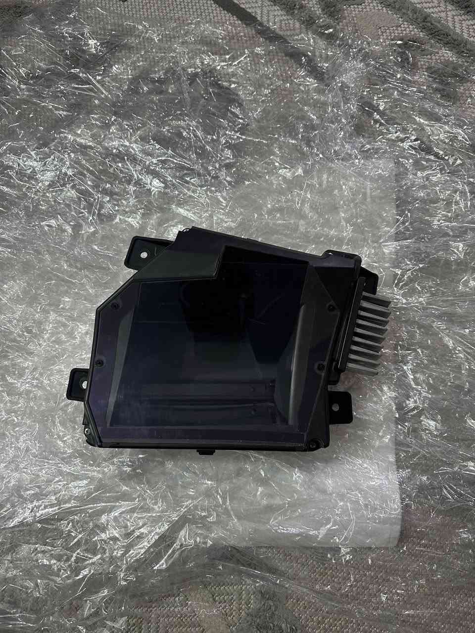 غراض كمارو من16 وفوك تفصيخ كل الغراض اصليه ونضيفه ومفصخات منZL1 مكان بغداد
***********
