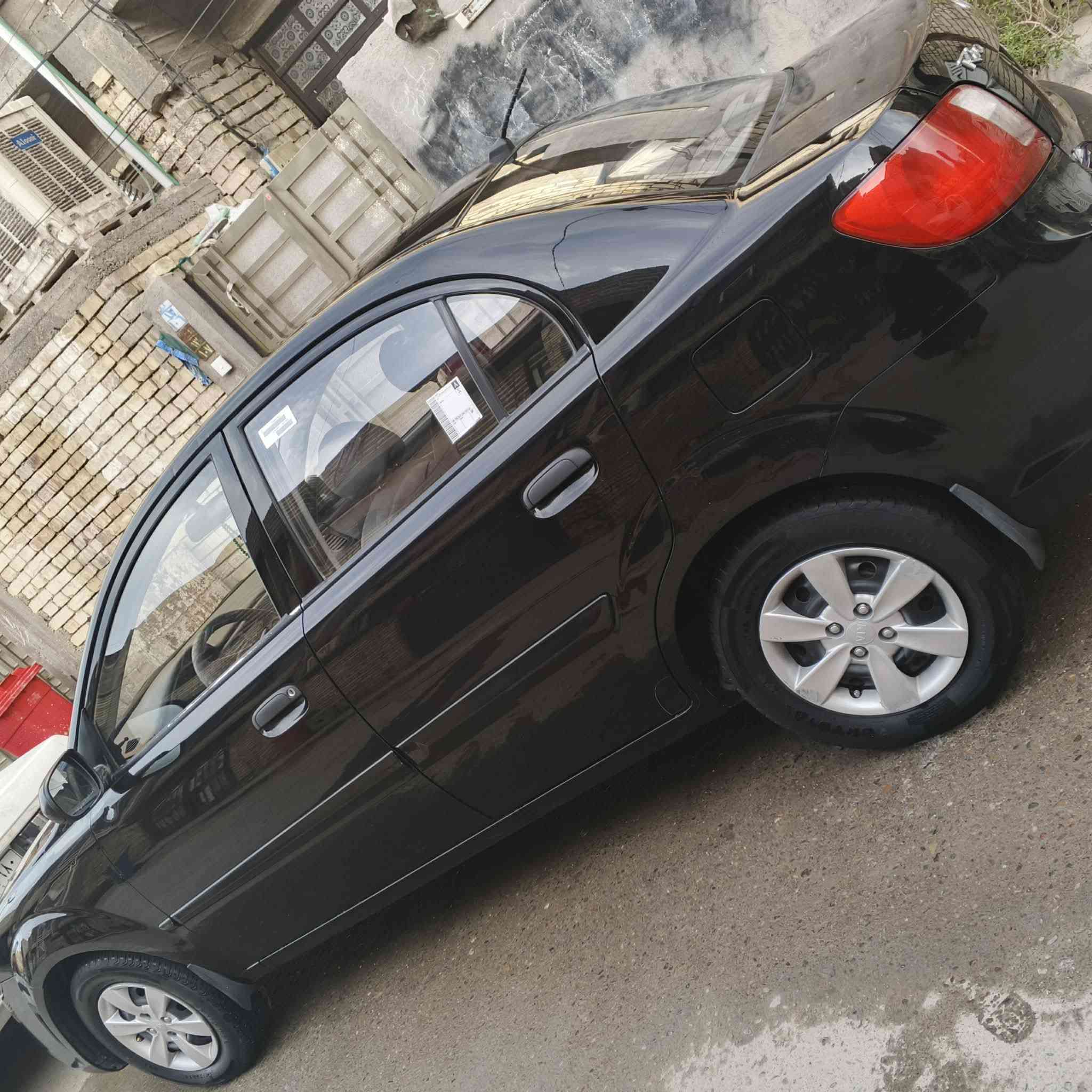 السلام عليكم كيه ريو 2011  سياره جاملغ و بنيد  صبغ فقط سياره محركه 1600 دوش  السعر 86 منطقه الشعب  رقم ***********
