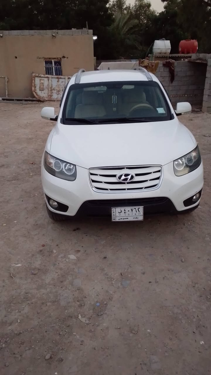 سلام عليكم 
هونداي سنتافيه 2012
الشركه العامه مكفوله كفاله عامه 
ماشيه 150 حقيقي ***********
