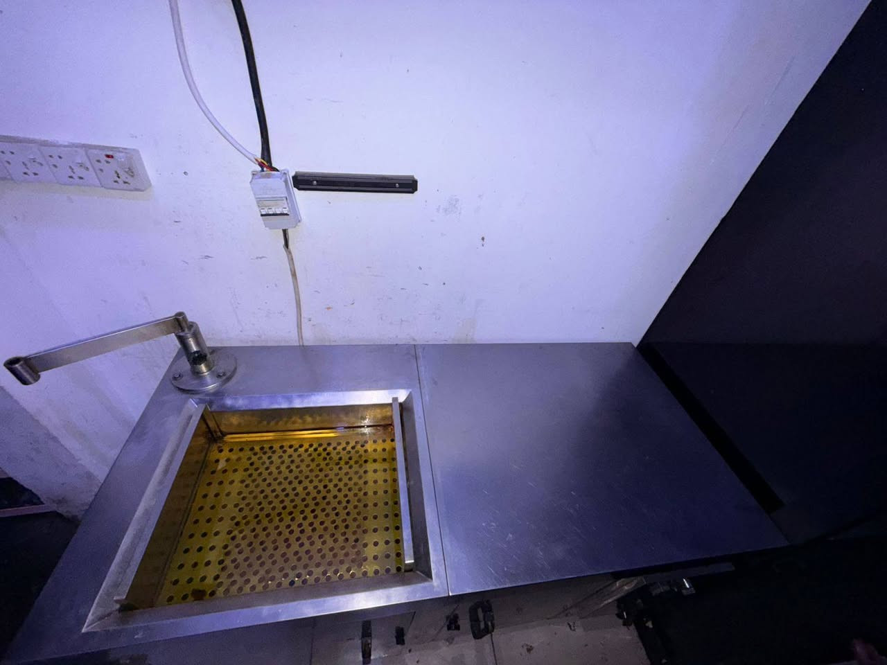 مكينه القيمات مكينه كنافه جهزه اللبيع نظيفات شغالات السعر عل خاص عمارة, ميسان


**إذا كنت صاحب هذا الإعلان وتريد حذفه لأي سبب، رجاءا أرسل رسالة إلى الدعم الفني**