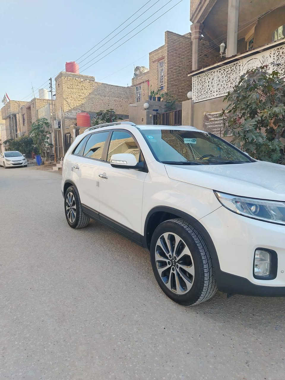 سلام عليكم كيه سورنتو موديل 14 خليجي 
فول ماعدا البصمه محرك دوش اربعه سلندر
***بيه صبغ صفحة السائق مع تبديل باب السائق ***
رقم واسط انكليزي... العنوان الناصريه مدينة الصدر 
رقم الهاتف *********** متواجد فيس و واتساب
