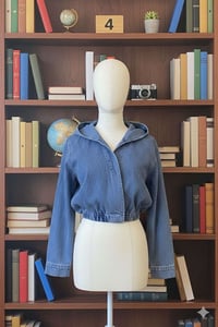 قياس ٤ • ملابس