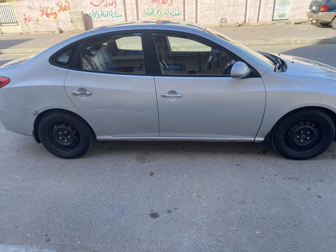 سلام عليكم 
النترا للبيع موديل 2007 محرك 2000 امريكي 
مصبوغة عام جمالية السعر 89 وبيه مجال 
الاتصال ***********
مكاني شارع فلسطين قرب ساحة الموال
