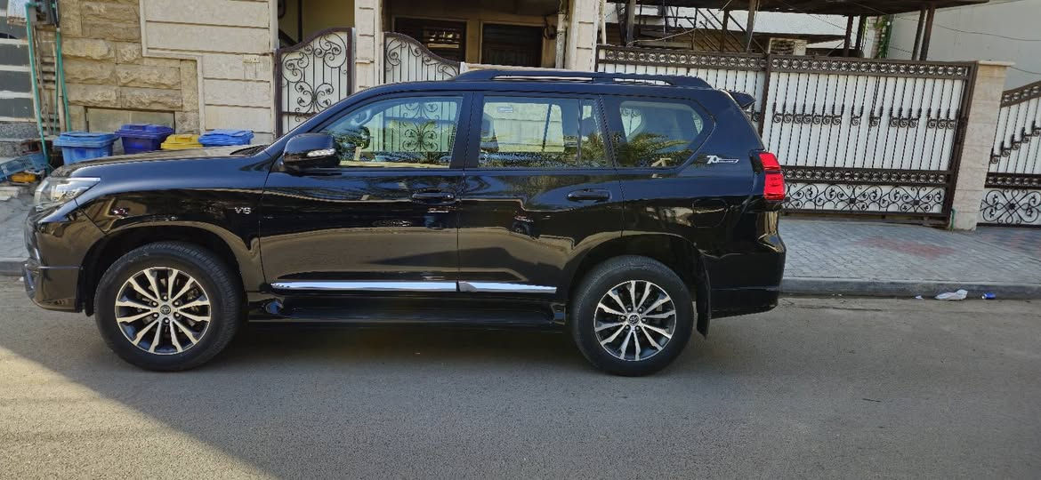 برادو 2022 سبعينية للبيع 
محرك 6 سلندر ، مواصفات مميزه
ويل كب نيكل واسود
كشنات قرميدي
شباك بجم نيكل
وباقي مواصفات البرادو المعروفه
مكفولة من البارد والصبغ

ماشية 65 الف
وكالة سردار رقم اربيل
السعر 45 الف

***********
