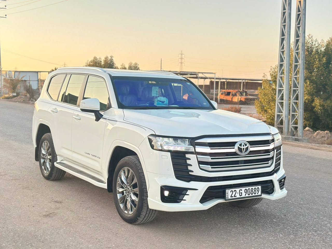 للمراوس او البيع 
تويوتا لاندكروز 2024 بريم مكفوله كفاله عامه بدون اي ملاحضه عل وضع الشركه ماشيه 37 
محرك 6 تنفس طبيعي 
فول مواصفات ثلاث شاشات مكاني بابل السياره رقم شمالي تحويل مباشر
***********
