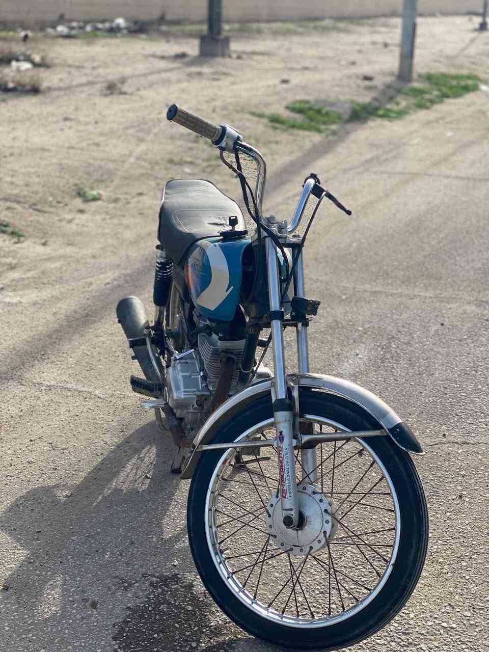 السلام عليكم دراجه ايراني مكينه تاكر ما مفتوح برغي (ضفيره ولايت 450 وبيهي مجال  المكان خور الزبير (***********
