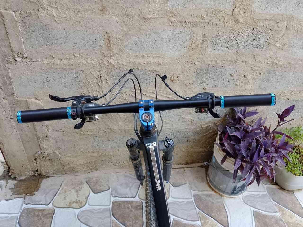 للبيع فقط
كلشي مابي تك بريك وابيعو على صكاطو 75بي مجال حك جيتك فقط 
مو شراي لا تعبني
العنوان:موصل ايسر سده الرشيدية قرب قصر الكلداني


**إذا كنت صاحب هذا الإعلان وتريد حذفه لأي سبب، رجاءا أرسل رسالة إلى الدعم الفني**