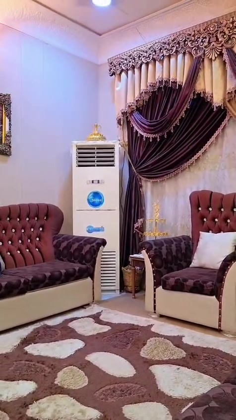 تخمين قنفات خوات جداً نضيفات+معرض+ثرية+براكيتات
للبيع
***********
