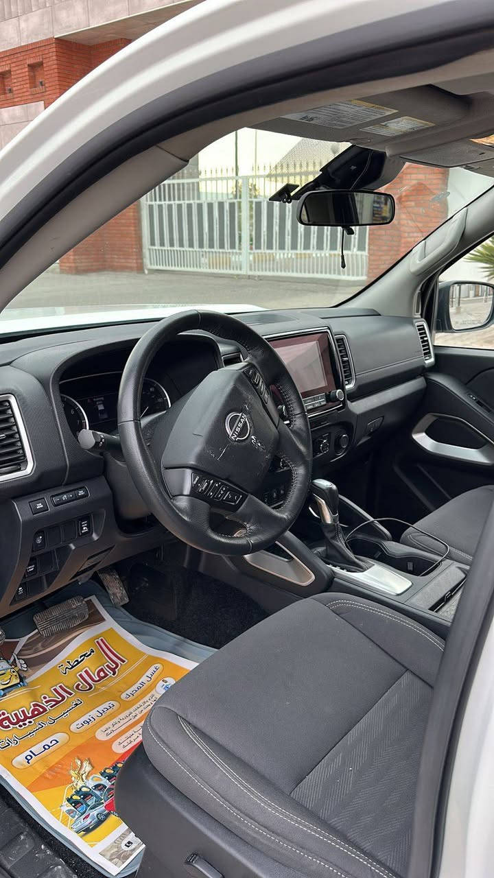 نيسان بيك اب فرونتيرا موديل 2024 دفع ثنائي 6 سلندر 3800 
عداد  11 كم
مواصفات SV
تحكم استيرن 
حساسات جانبية 
رادار امامي
مثبت سرعة 
كاميرا خلفية 
لوحات فحص مؤقت 
***********
