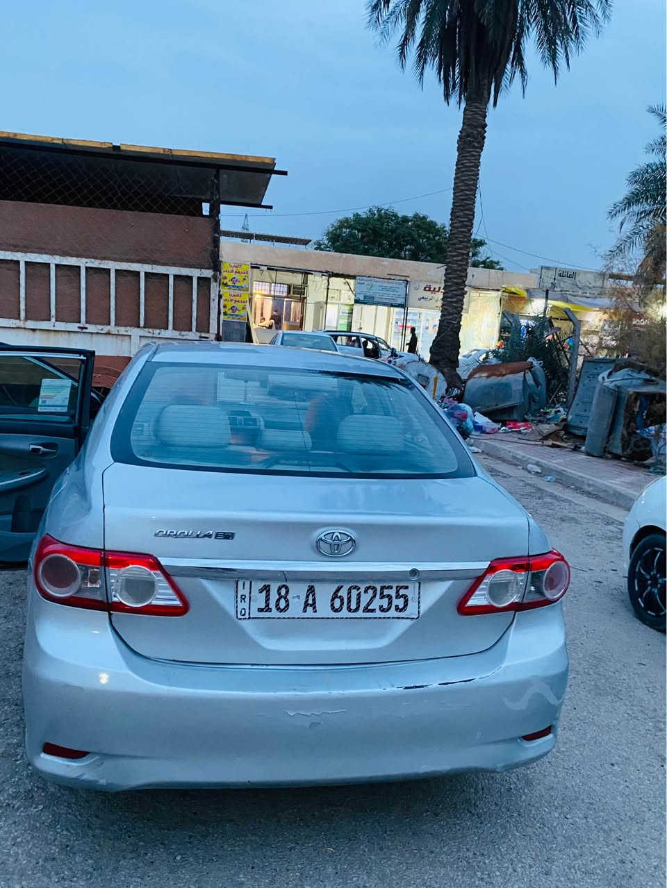 السلام عليكم كورلا 2013 رقم بابل بسمي تحويل ثاني يوم حادثها من امريكا قبق جنطه بس بدون دواخل وبيها كم مكان بارد كير مكينه حداديه تبريد تدفئه كله جديد ومكفول سياره ماشيه 90 حقيقي  مكاني حله مركز سعر 113 وبيها مجال *********** حلة, بابل
