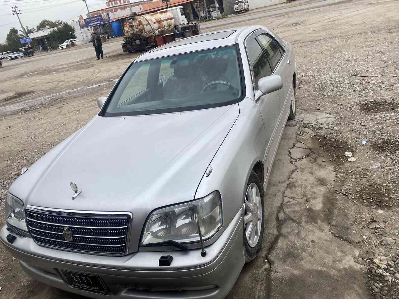 2003ساغ ديفؤري گه وره 4دوگمه هه موگياني به شه رت پيشو دوا كريستال په رده سه لاجه مه ركه زي گيچ ئه لكتروني سعري زؤر هرزان به سعري موسيك سه قفو حيزام به شه رت شوين كه لار ***********
