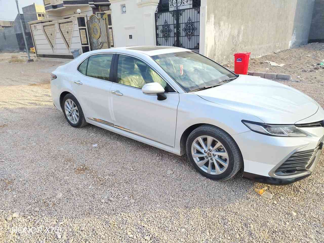 سلام عليكم كامري موديل ٢٠٢٣خليجي فول مواصفات ماشيه ٧٧ السعر ٢٥٥ مجال ***********
