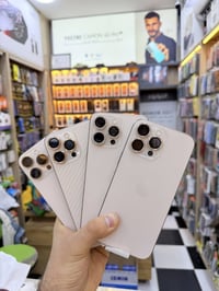 عدة موديلات • ٢٥٦ • الرمادي التأميم