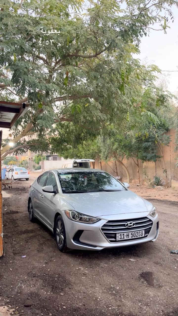 النترا موديل 2018 أمريكي محرك 2000 دوش رقم بغداد تحويل ثاني يوم بيها ضررها كلش خفيف والجاملغ الثاني اثر شخوط ومصبوغ 
السعر 110 وبيها مجال 
بي نقص التبريد ضعيف تجي نخصم سعر السياره ونكطع حساب التبريد باقي السياره اي نقص مابيها  عدى ضعف بلتبريد  
مكاني ديالى بعقوبه 
ادخل خاص او اتصل ***********
