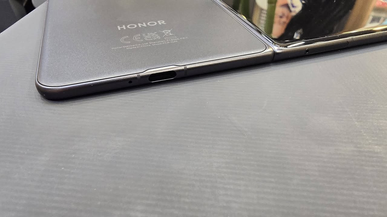 هونر ماجك V3 ذاكره 512 جهاز جديد استعمال يوم واحد فقط

 بيع او مراوس 
العنوان ديوانيه شارع المصورين مكتب رويال للاتصالات رقمي للاستفسار ***********
