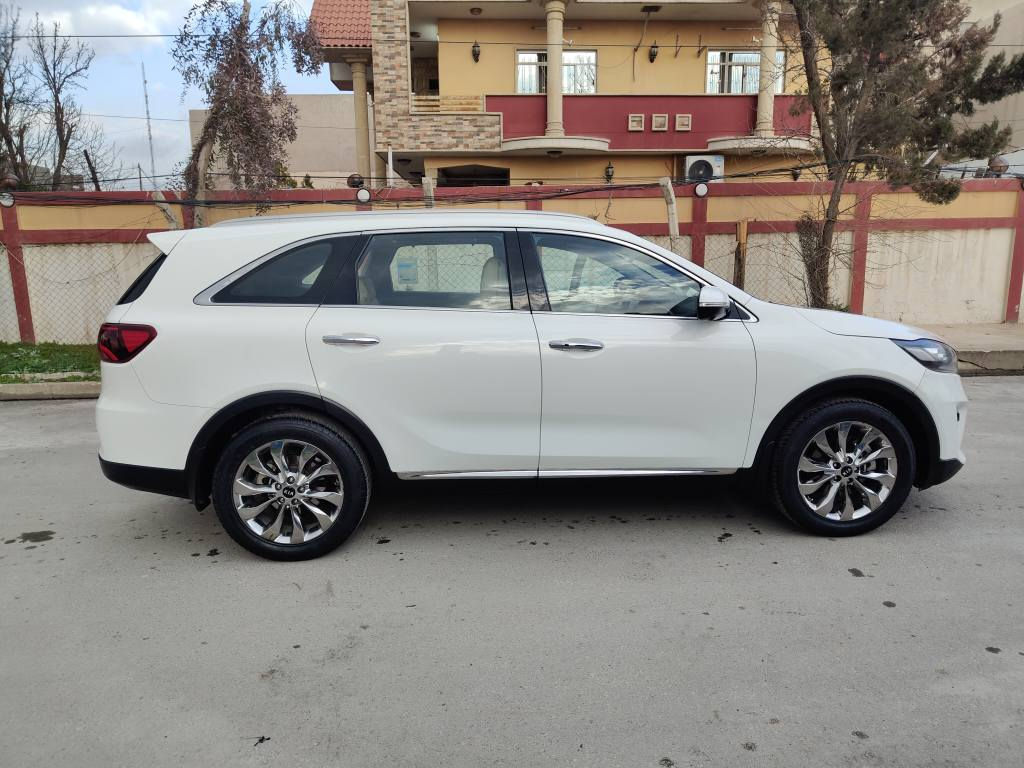 سورنتو 2018 خليجي تعديل بخشم البوند وبارد بل باب خلفي يمين بأسمي شرط التحويل هزه وسنويه جديده مواصفات تبريد ثلاث قطع مركزي 4, كاميرات مانع انزلاق 3 وضعيات قياده هندبريك  بصمه كشن السائق كهرب محرك 6 سلندر شرط ما مفتوح سياره جاهزه للاستفسار الاتصال ***********/*********** موصل, نينوى
