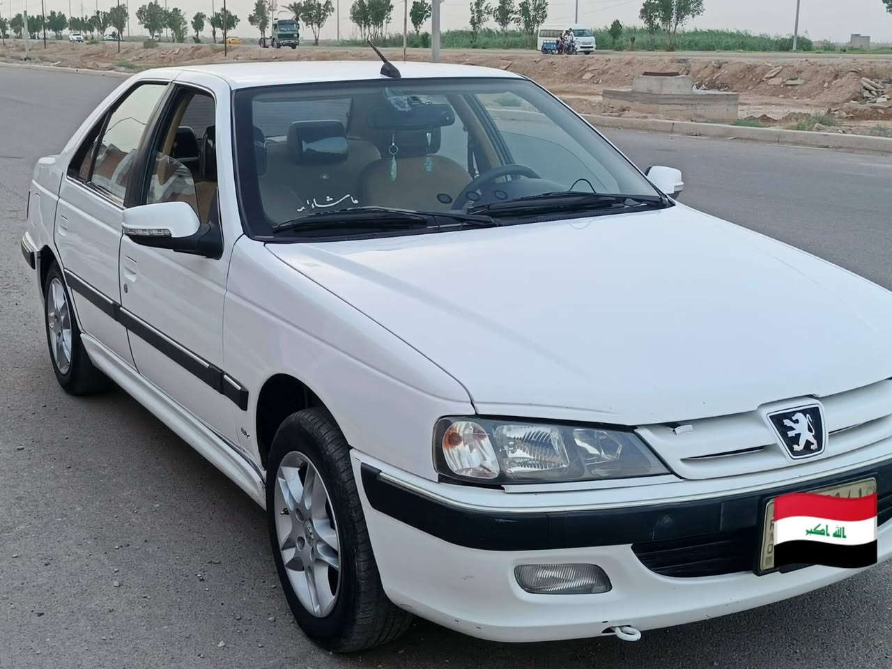 بيجو باص 2023 بس بالسنوية مسجلة 22 السيارة محجوزة ومابقة شي لحجزها بال27ينفتح الحجز مالتها السيارة خير من الله اتخبل مابيها اي ضرر ومسويلها سونار يعني مكفولة واحلئ من الصور  مكان السيارة واسط وراعيها يسكن واسط السعر 72 وبيها مجال قليل
***********
