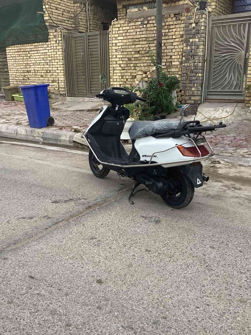 سلام عليكم دراجه سبيسي للبيع  مكان كوت صلنصه مو للبيع الرقم ***********
