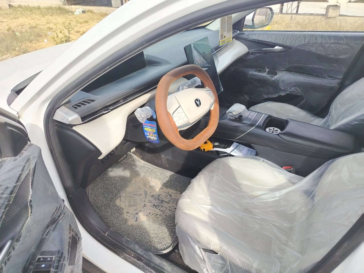 السلام عليكم للبيع
شانجان ايدو بلس 2025 

بعدها داخل الضمان 

للمعلومة السيارة اعلى فئة limited

اصدار محدود 

طبعا تجي رادار  

وقيادة شبه ذاتية 

كامرات 360 

مانع اصطدام 

كاملة مكملة من كل النواحي 

مكانها الرمادي الأنبار 

السيارة مواصفات كلش حلوة سابقة جيلها 

جديدة استخدام قليل جدا شخصي 

ماشية 3700k + 

السيارة تقريبا زيرو

سعر 150ورقة 

مطلوبة للشركة ٧ شهر تحول 

للتفاصيل للشراي فقط واتساب ***********
