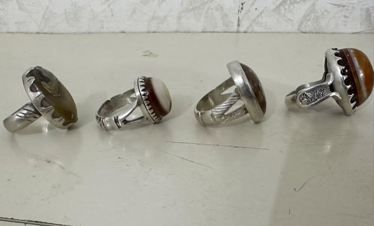 للبيع شلع ب200 الف


**إذا كنت صاحب هذا الإعلان وتريد حذفه لأي سبب، رجاءا أرسل رسالة إلى الدعم الفني**