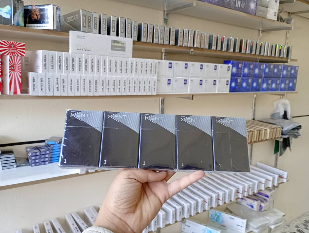 جملة سيد الدخان
توفر لدينا من جديد أجود أنواع السكائر 
📍العنوان: الحمزة الشرقي – الشارع العام
شارع حمزة رميثة
بأدارة 
📞 ذوالفقار *********** / سيف ***********
#سيد_الدخان
