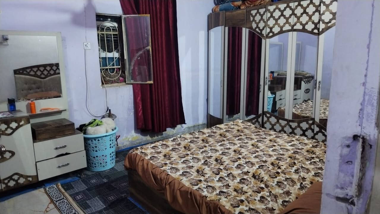 دار للبيع المساحه 120 متر مربع
يحتوي على غرفتين وصاله وستقبال ومطبخ وصحياة وحمام العنوان حي العسكري شارع 60 قريب حسينية ام البنين مراجعة مكتب الكعبي للعقار *********** وتساب اتصال
